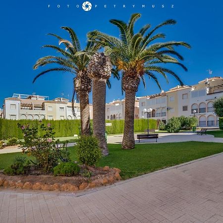 Apartment Fabulus Torrevieja Exterior foto