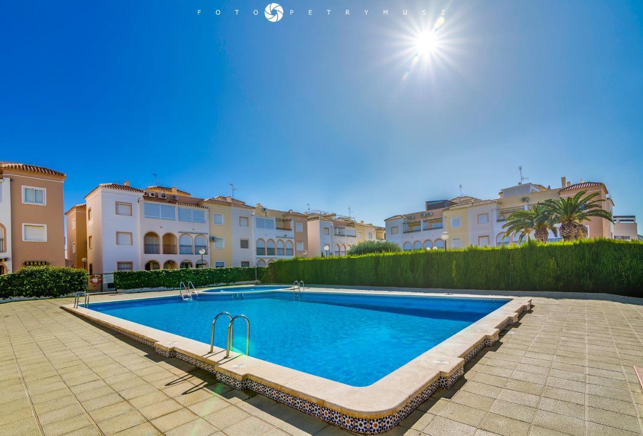 Apartment Fabulus Torrevieja Exterior foto
